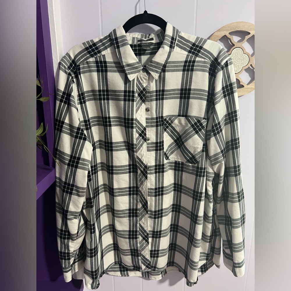 Eddie Bauer 2XL classic fit flannel button up
